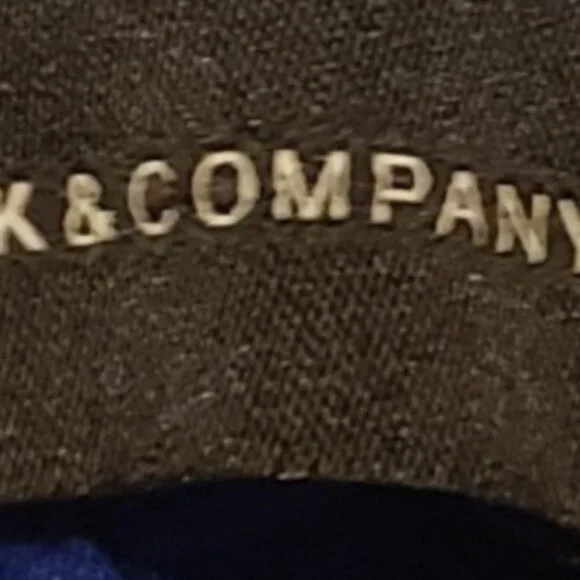 New York & Company shorts 2-pair - Picture 6 of 7